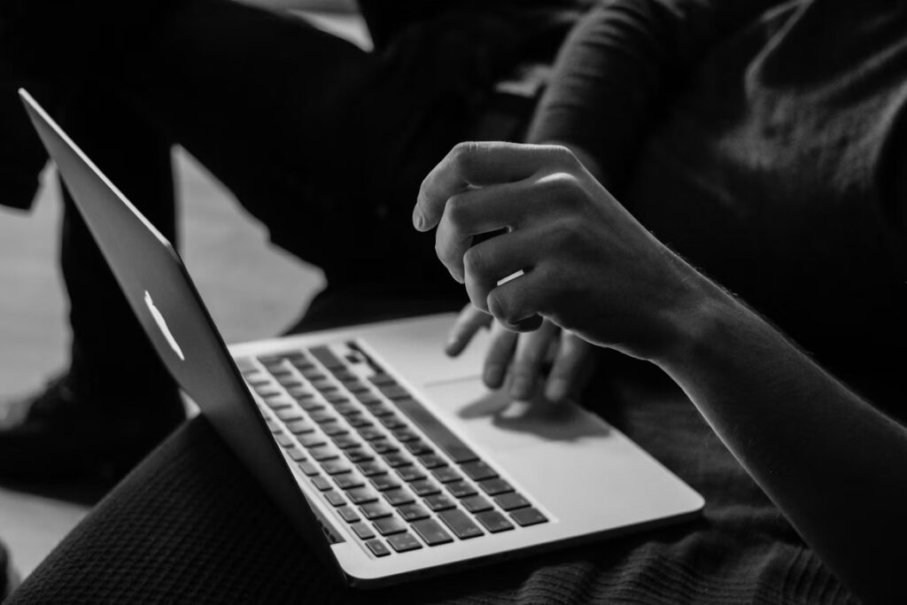 5 Mistakes to Avoid When Pursuing an Advanced Online Degree